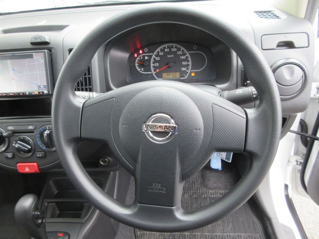 NISSAN NV150 AD 4WD 2018