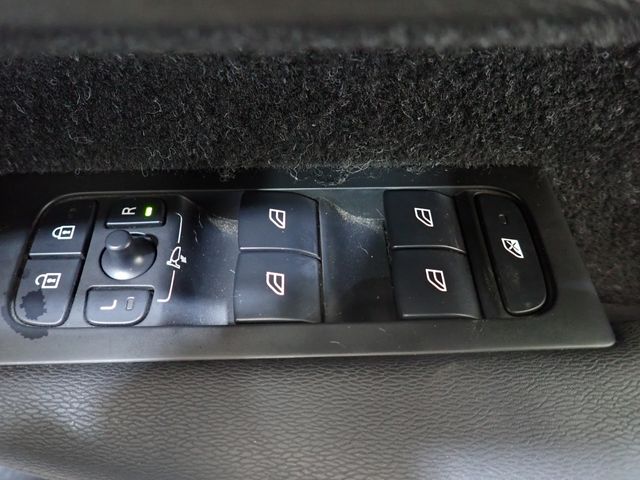 VOLVO VOLVO XC40 2020