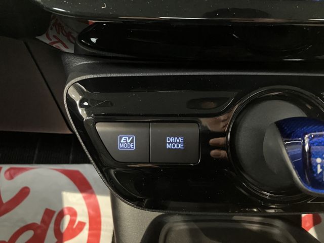 TOYOTA PRIUS 4WD 2020