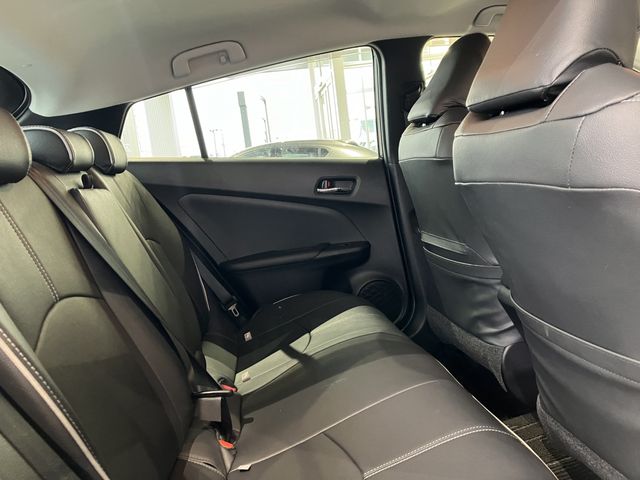 TOYOTA PRIUS 4WD 2020