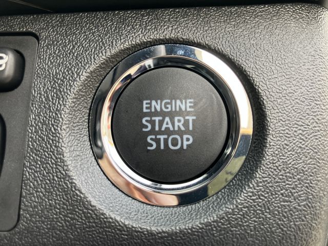 TOYOTA HIACE van 4WD 2025