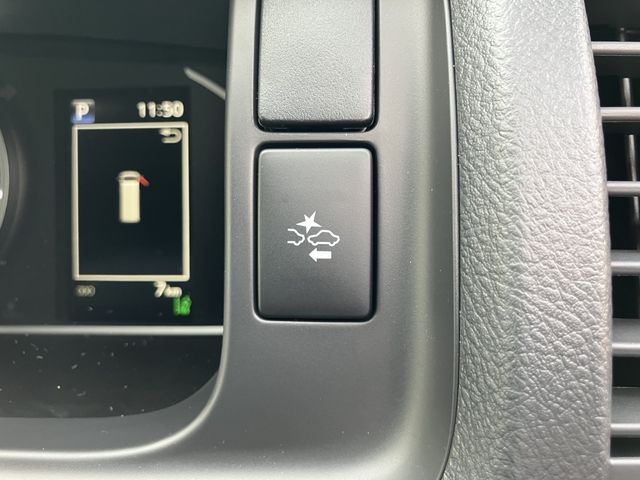 TOYOTA HIACE van 4WD 2025