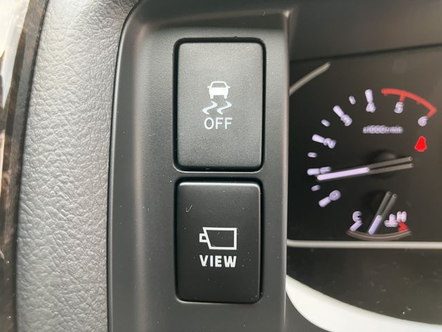 TOYOTA HIACE van 4WD 2025