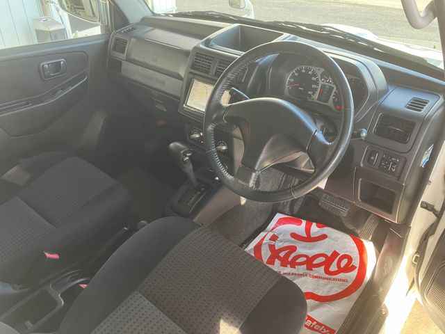 MITSUBISHI PAJERO MINI 4WD 2005