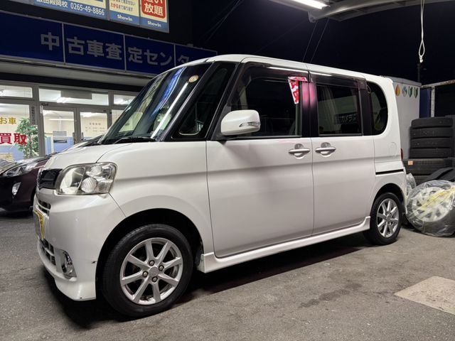 DAIHATSU TANTO 2012