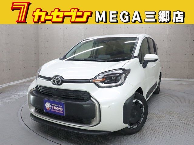 TOYOTA SIENTA HYBRID 2022