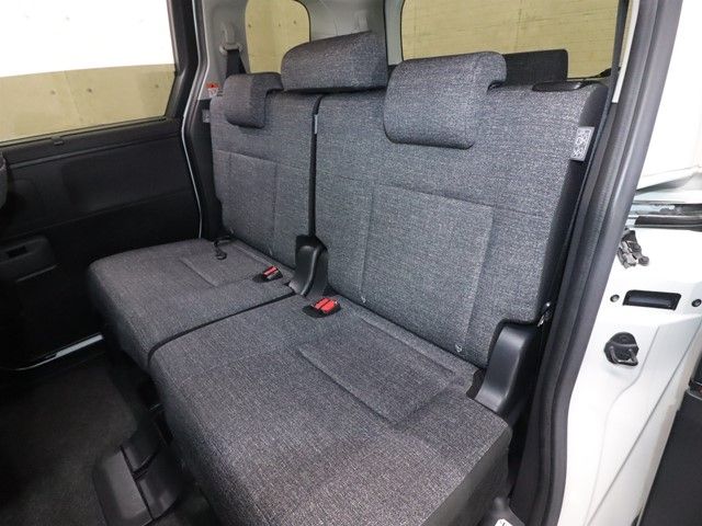 TOYOTA SIENTA HYBRID 2022