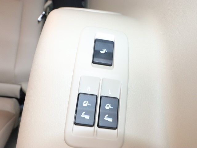 TOYOTA LANDCRUISER PRADO 2022