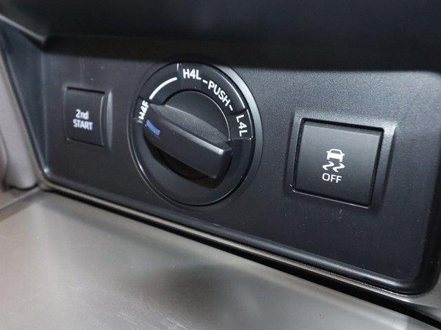 TOYOTA LANDCRUISER PRADO 2022