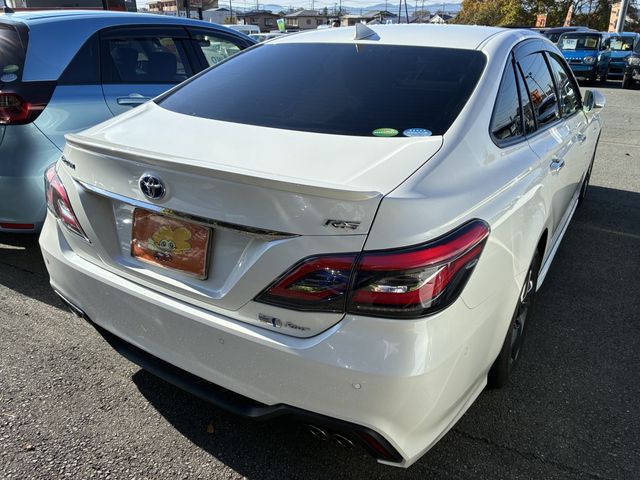 TOYOTA CROWN sedan hybrid 4WD 2018