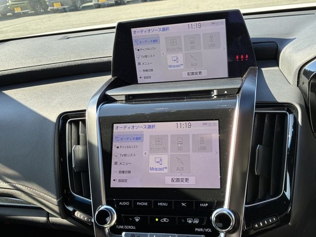 TOYOTA CROWN sedan hybrid 4WD 2018