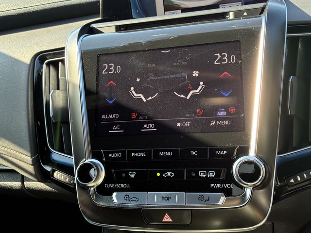 TOYOTA CROWN sedan hybrid 4WD 2018