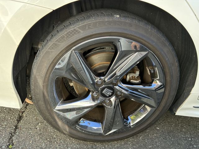 TOYOTA CROWN sedan hybrid 4WD 2018