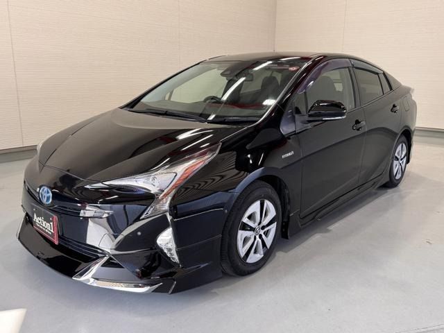 TOYOTA PRIUS 2018