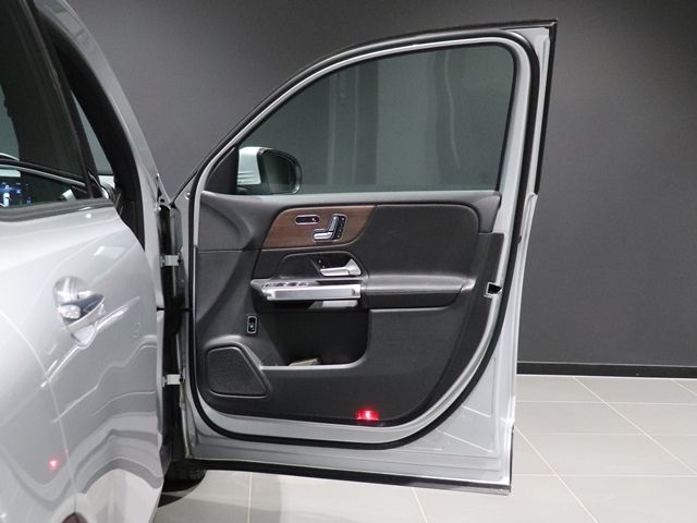 MERCEDES BENZ MERCEDES BENZ GLB 2022