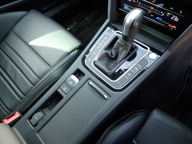 VOLKSWAGEN VOLKSWAGEN PASSAT VARIANT 2021