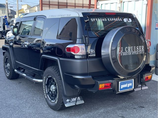 TOYOTA FJ CRUISER 4WD 2013