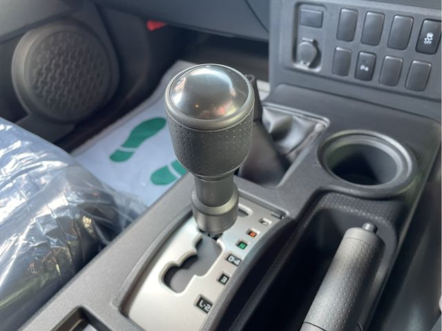 TOYOTA FJ CRUISER 4WD 2013