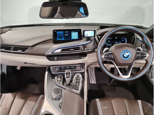 BMW BMW i8 ROADSTAR 2018
