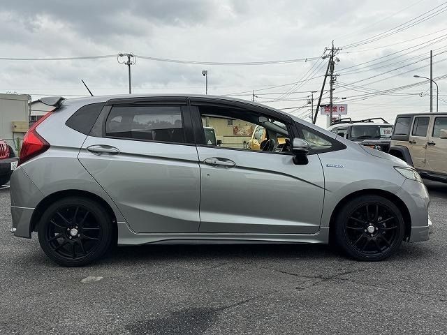 HONDA FIT HYBRID 2015