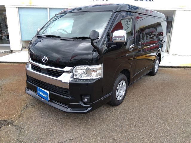 TOYOTA HIACE wagon 4WD 2024