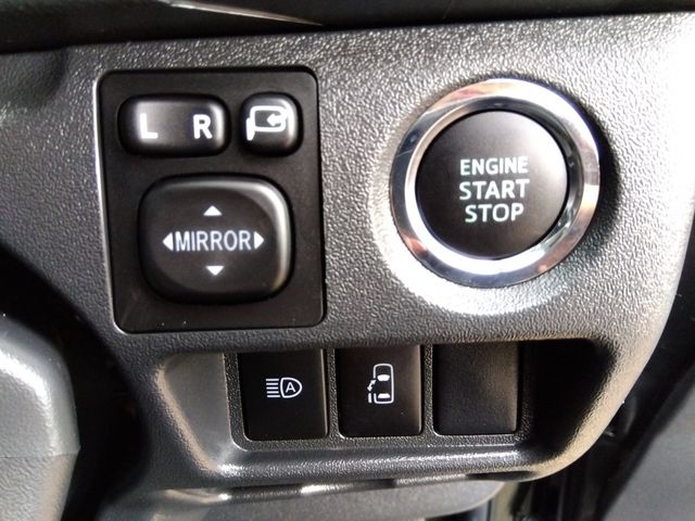 TOYOTA HIACE wagon 4WD 2024