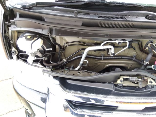 TOYOTA HIACE wagon 4WD 2024