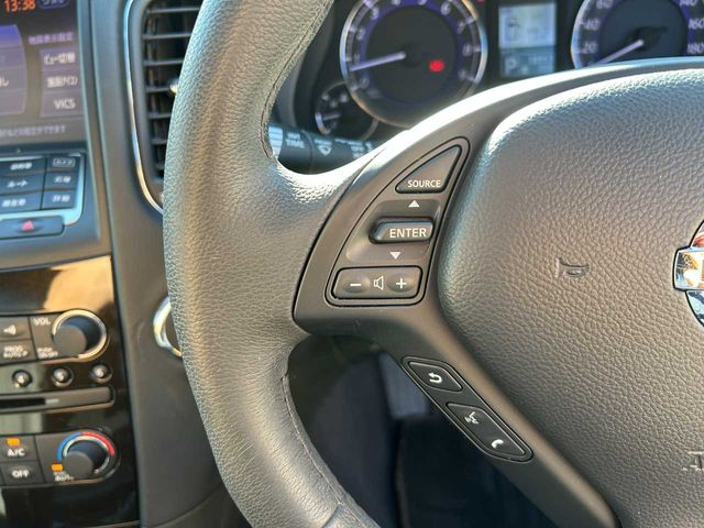 NISSAN SKYLINE CROSSOVER 2015