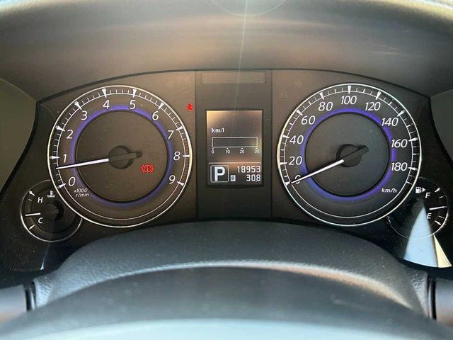 NISSAN SKYLINE CROSSOVER 2015