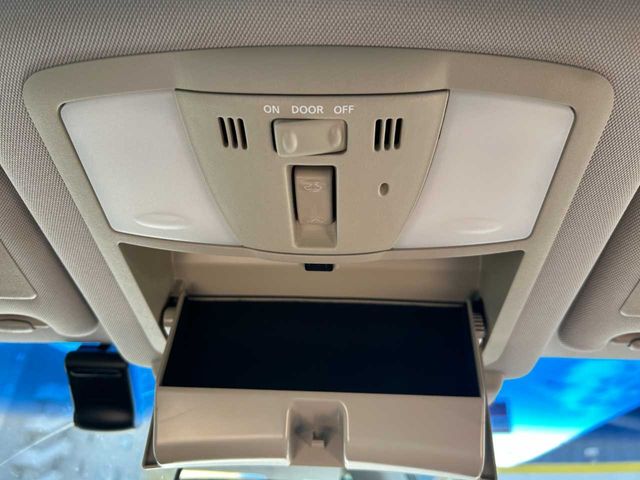 NISSAN SKYLINE CROSSOVER 2015