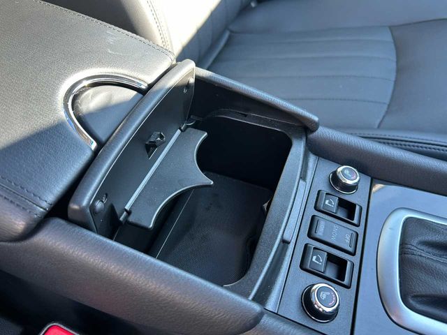 NISSAN SKYLINE CROSSOVER 2015