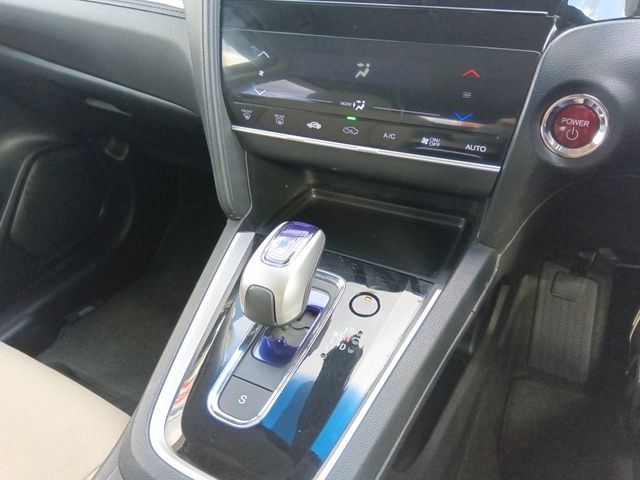 HONDA SHUTTLE HYBRID 2015