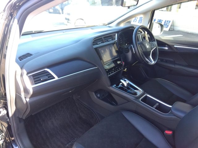 HONDA SHUTTLE HYBRID 4WD 2017