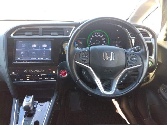 HONDA SHUTTLE HYBRID 4WD 2017