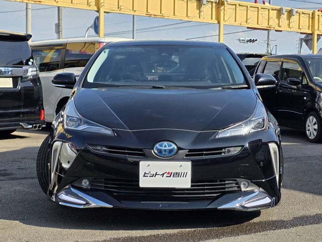 TOYOTA PRIUS 2019