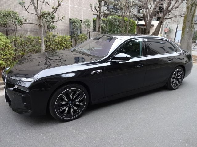 BMW BMW i7 2024