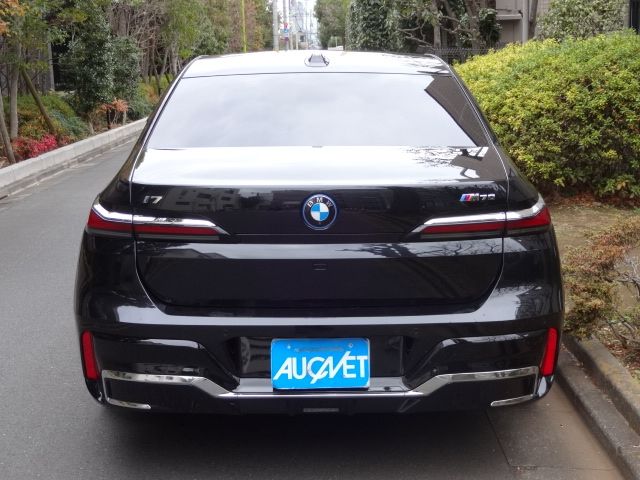 BMW BMW i7 2024