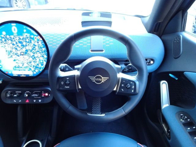 BMW MINI ACEMAN 2025