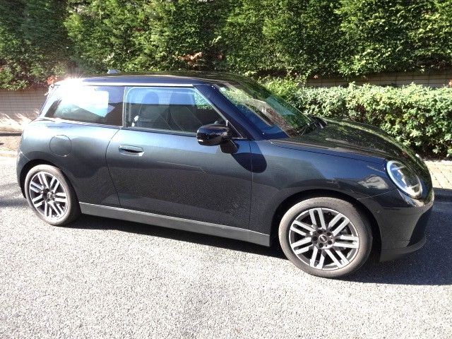 BMW MINI COOPER 2025