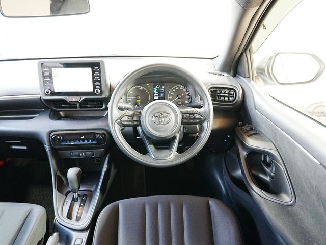 TOYOTA YARIS HYBRID 2023