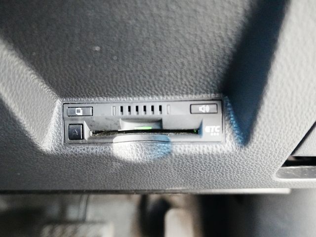 TOYOTA YARIS HYBRID 2023