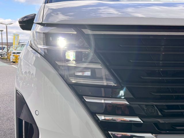 NISSAN SERENA  WG 2025