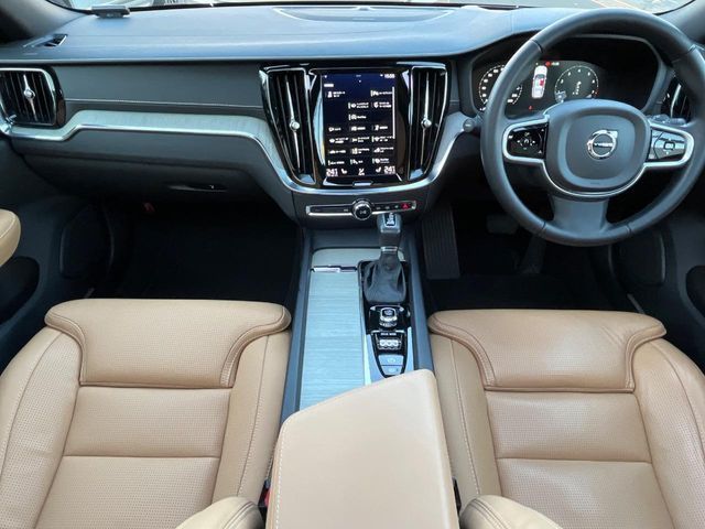 VOLVO VOLVO V60 2018