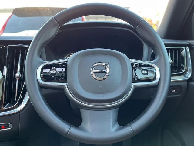 VOLVO VOLVO V60 2018