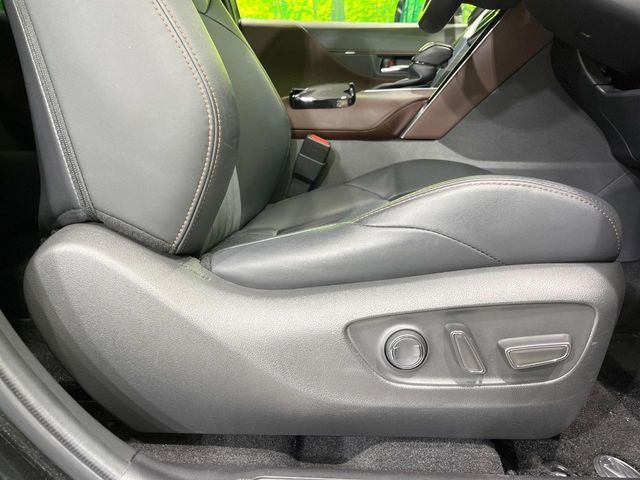 TOYOTA HARRIER 4WD 2020