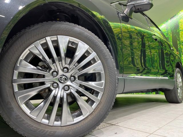 TOYOTA HARRIER 4WD 2020