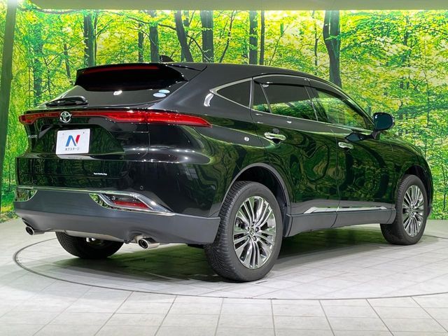 TOYOTA HARRIER 4WD 2020