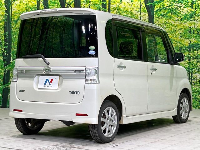 DAIHATSU TANTO CUSTOM 4WD 2013