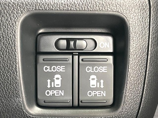 HONDA N BOX CUSTOM 2015