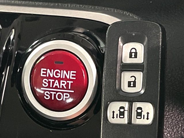 HONDA N BOX CUSTOM 2015